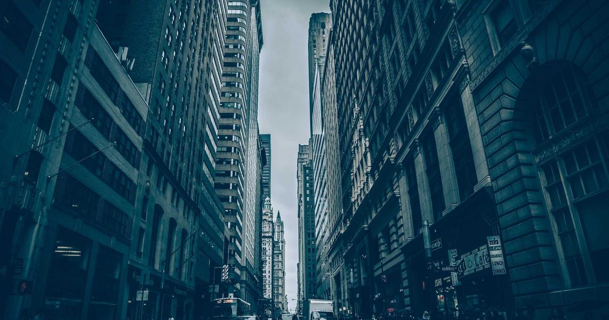 Beyond the Delivery: How to Explore Your City Like a Local While Waiting on Your Order